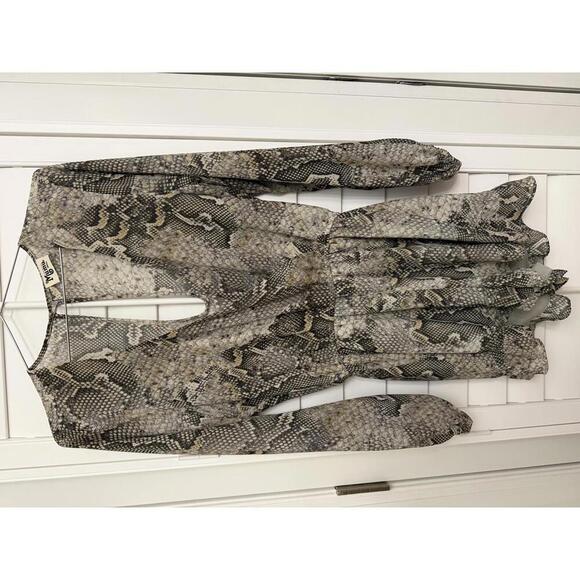 Show Me Your MuMu Pants - Show Me Your Mumu gray snakeskin print romper size Small